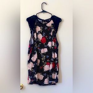 Torrid Flower Top with Black Lace Cap Sleeve